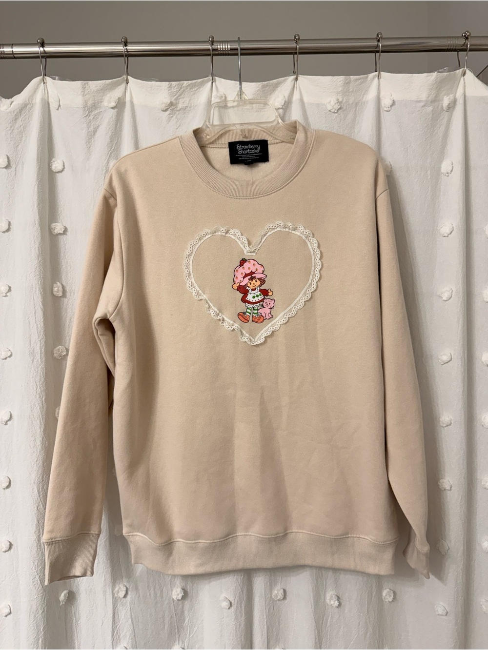 Strawberry Patch Lace Heart Crewneck Sweatshirt - Cream
